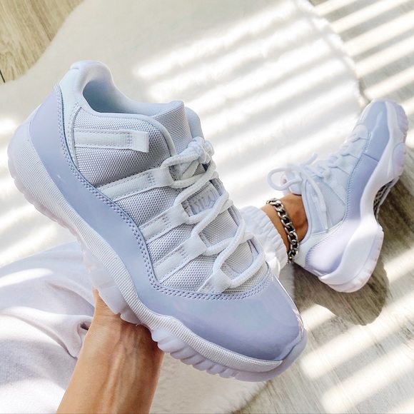 Nike air jordan 11 retro sneakers
